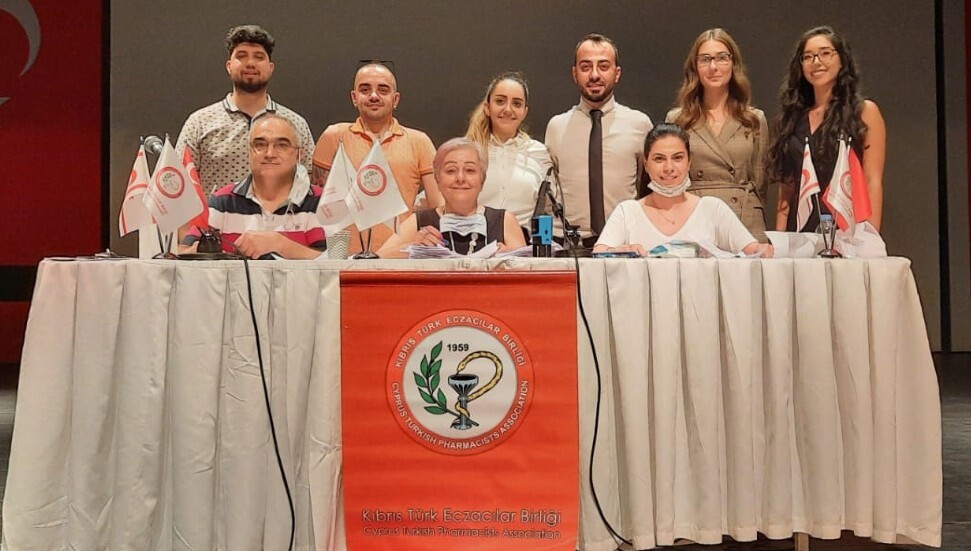 Eczacılar Birliği Başkanı yeniden Umut Öksüz