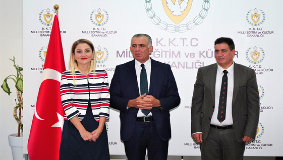 Eğitim Bakanı Çavuşoğlu, Arap Ali Destanı'nın hayata geçmesine katkı koyanlara teşekkür etti