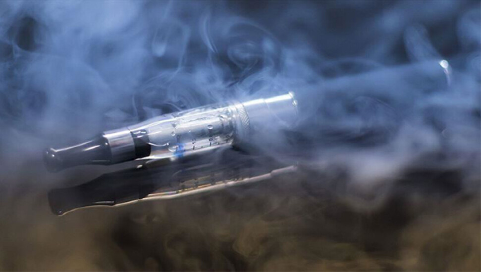 "Elektronik sigara; sigarayı bırakmak için bir araç değil, endüstrinin kurnazca yaklaşımıdır"