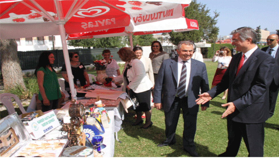 Büyükelçilik himayesinde kanser hastaları yararına kermes