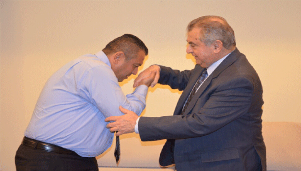 Emirkanı, sahte belge olayı ile ilgili Başbakan'dan af diledi...