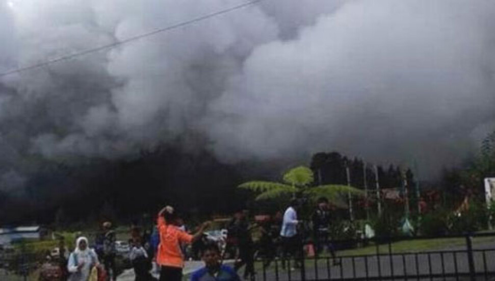 Endonezya'da Sileri Yanardağı'nda patlama: 10 yaralı