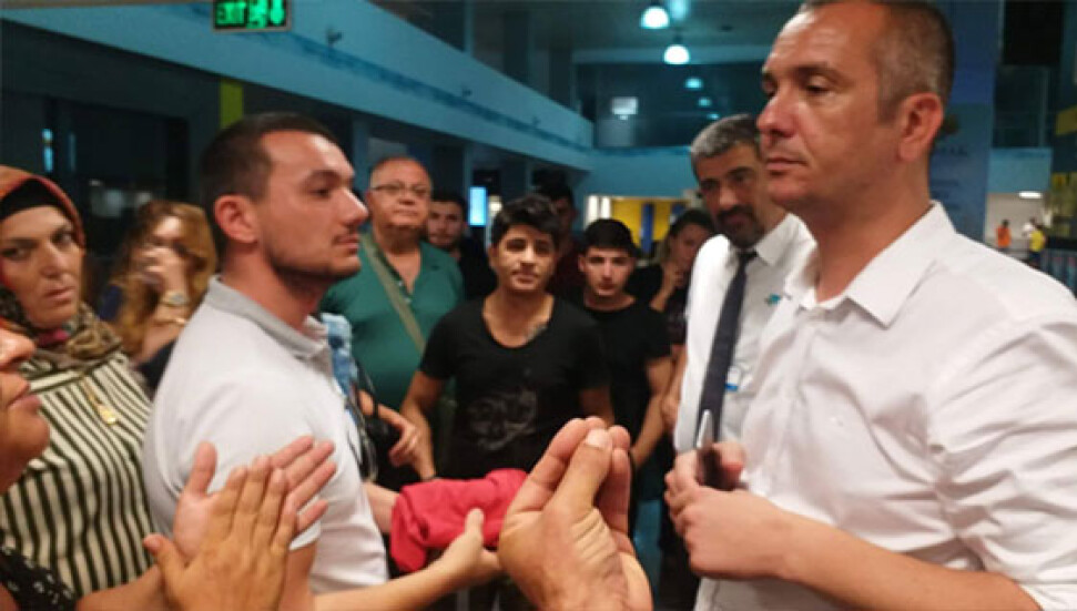 Ercan'da gerginlik hat safhada! Yolcuların öfkesi dorukta