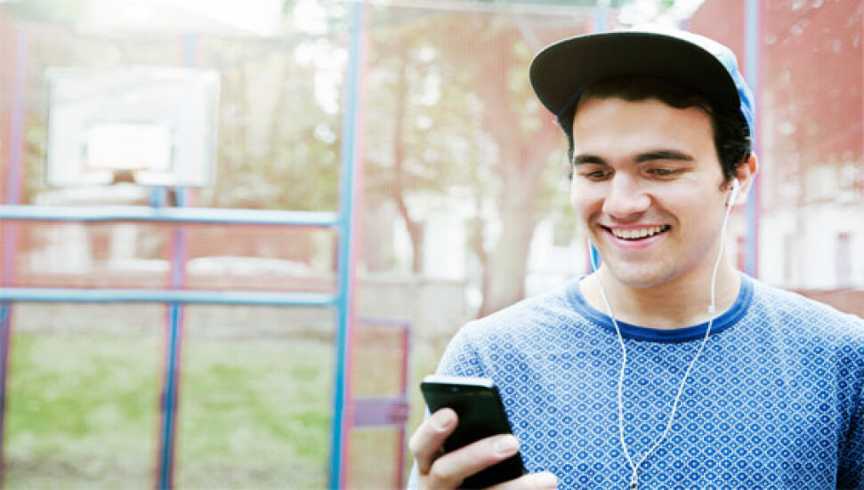 Erkekler online flörtte emojileri kadınlardan daha çok kullanıyor