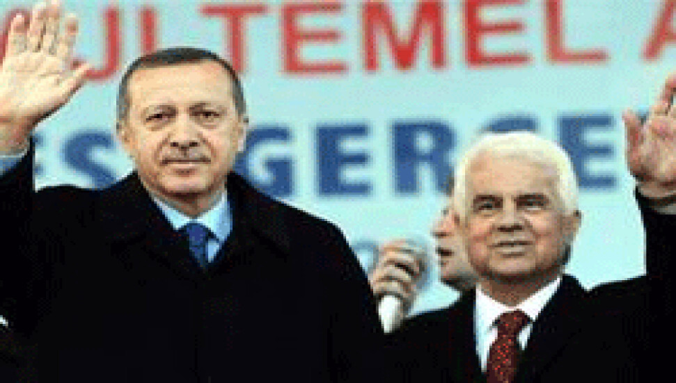 Protestolar NTV'de: "Erdoğan'a 'hoş gelmedin' pankartlı karşılama"