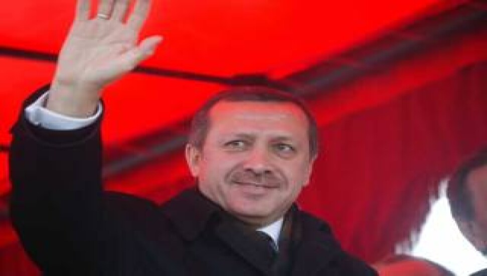 Erdoğan canlı yayında şiir okudu