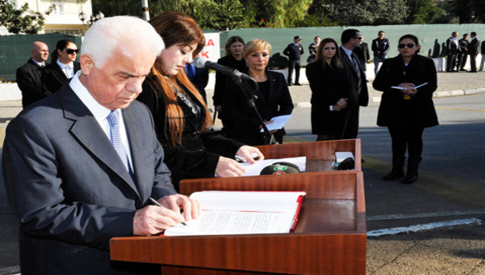 21-21 Aralık Mücadele ve Şehitler Haftası... Lefkoşa Şehitler Abidesi'nde anma töreni düzenlendi