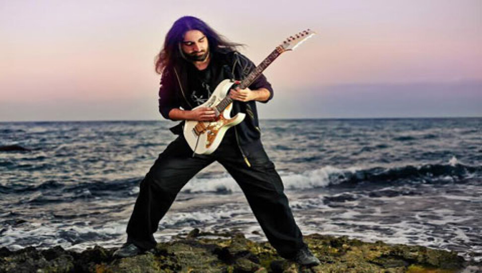 Gitarist Ersun Hoca: "Albüm yapıyoruz, alanlar kim?"