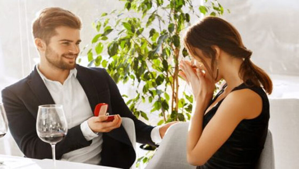 Evlilik teklifi yapacaksanız trendlerden uzak durun