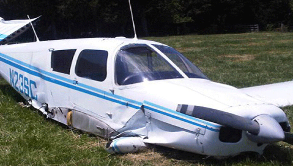 Florida'da müstakil bir eve çarpan küçük uçaktaki 3 kişi hayatını kaybetti
