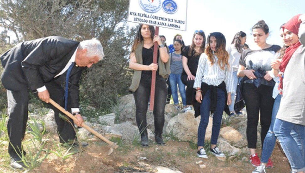 Güzelyurt Belediyesi işbirliğiyle, Eser Kana Anı Ormanına yeni fidanlar ekildi