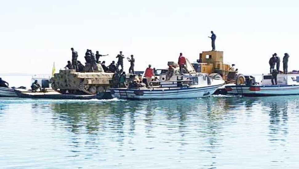Rakka operasyonu'nda Fırat Nehri'nden böyle geçtiler