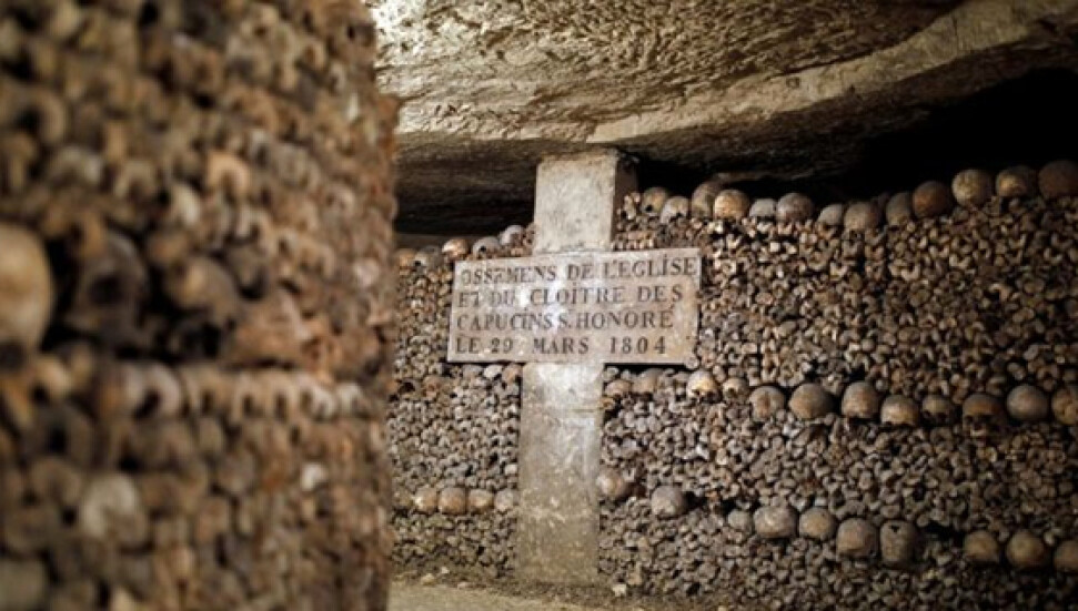 Paris'in yeraltı mezar tünellerinde kaybolan gençler üç günün sonunda kurtarıldı