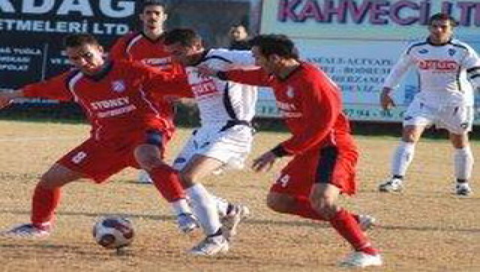 Dostluk maçları KOP'a katılım koşuluyla