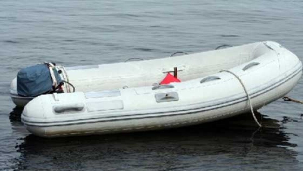 Gazimağusa'da su alan zodyağın içindekiler yüzerek kurtuldu