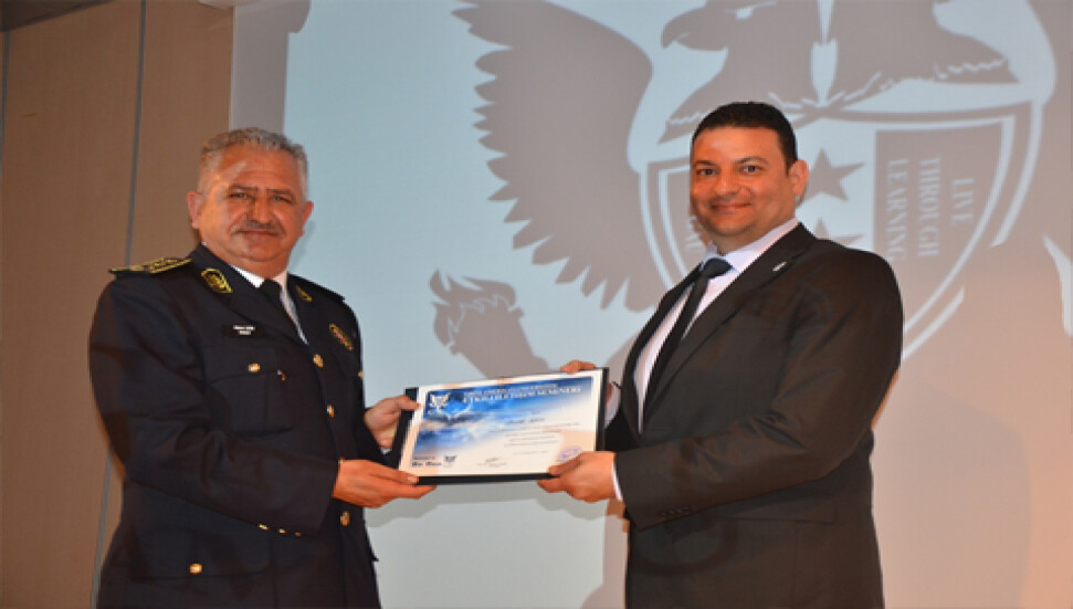 Polis Örgütü'nden GAÜ'ye teşekkür plaketi
