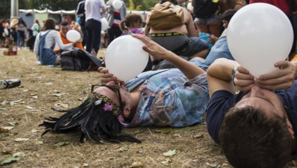 Hollanda'da "gülme gazı" satışları 2 yılda yüzde 400 arttı