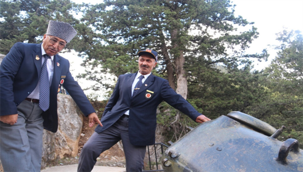 Kıbrıs gazilerini 43 yıl sonra "ağlatan" buluşma