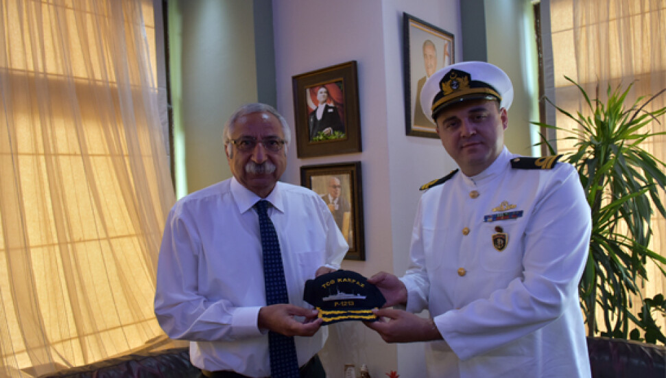 Girne Belediye Başkanı Güngördü, Deniz Yüzbaşı Serhan Bilgin'i ağırladı
