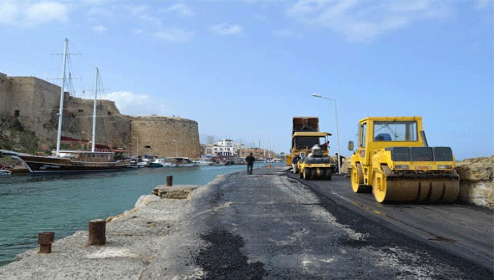 Girne Antik Liman'daki mendirek asfaltlandı