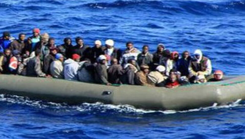 Ege Denizi'nde göçmenleri taşıyan bot battı: 6 ölü 