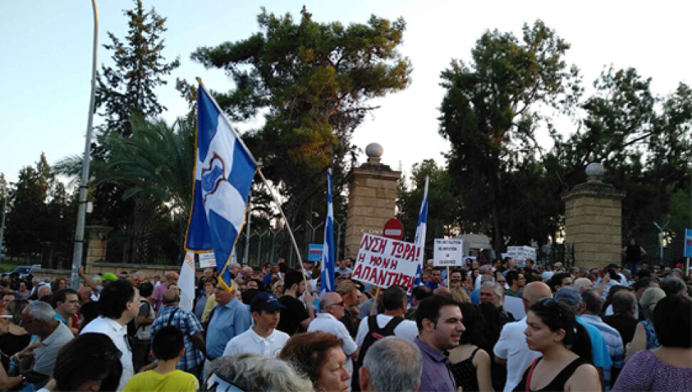 Güney'deki 'kapalı Maraş' eyleminde arbede