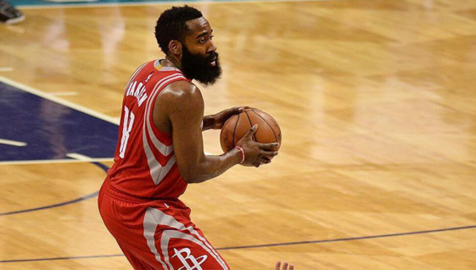 Harden, attığı 44 sayıyla Houston'ı galibiyete taşıdı