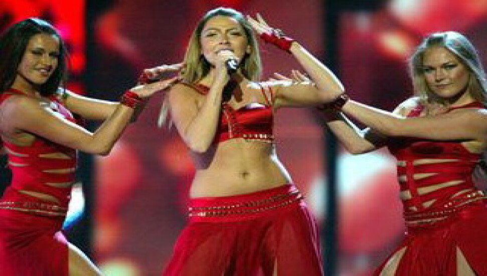 Hadise'nin kostümü belli oldu...  