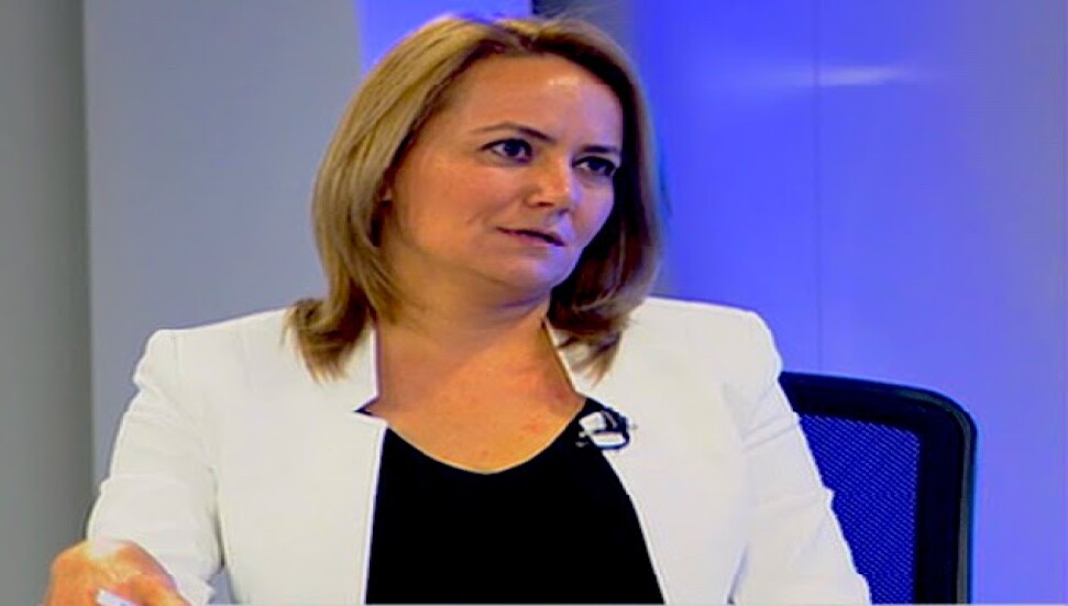 "Yirmi Dokuz Kere Kırk Yıl Kölesiyiz Öğretmenin"