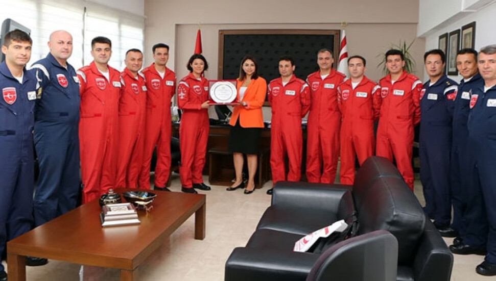 İçişleri Bakanı Baybars, Türk Yıldızları'nı kabul etti