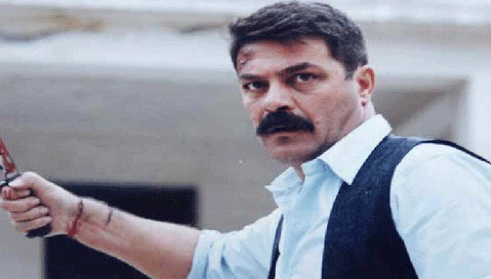 Kadir İnanır: "Bomba gibi döneceğim"