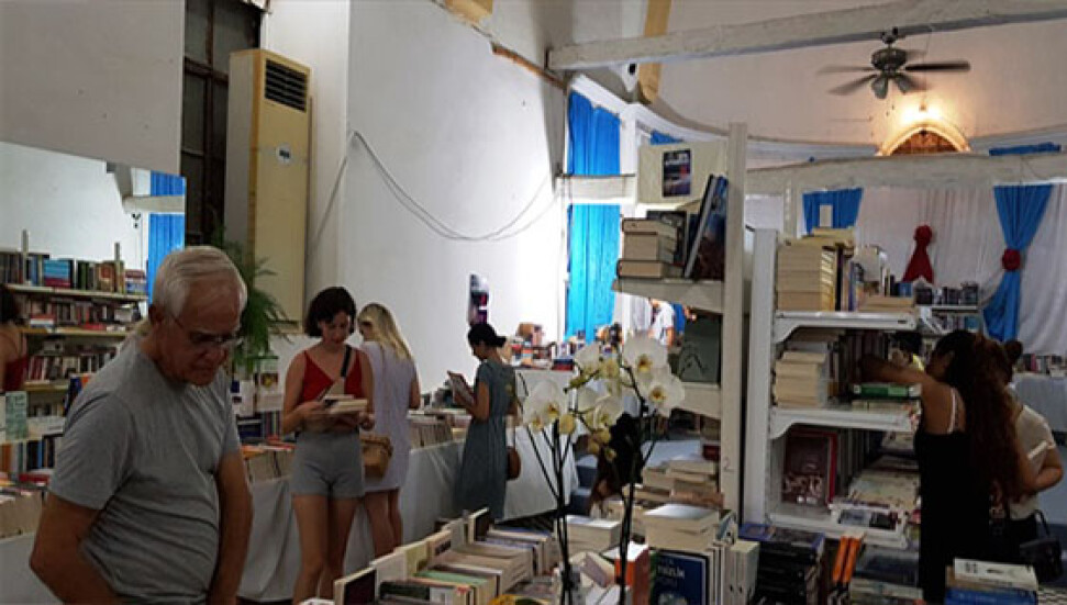 Işık Kitabevi Kitap Fuarı panel ve etkinliklerle devam ediyor.