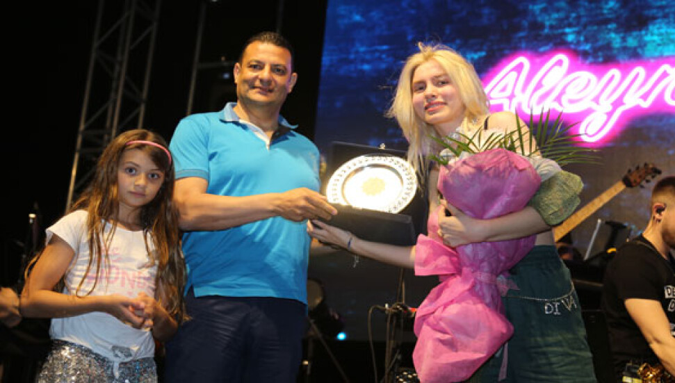 KAÜ festivalinde Aleyna Tilki rüzgarı