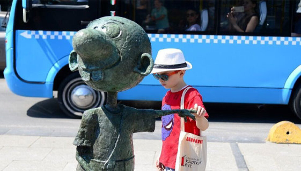 Kadıköy'de Avanak Avni'yi çaldılar!