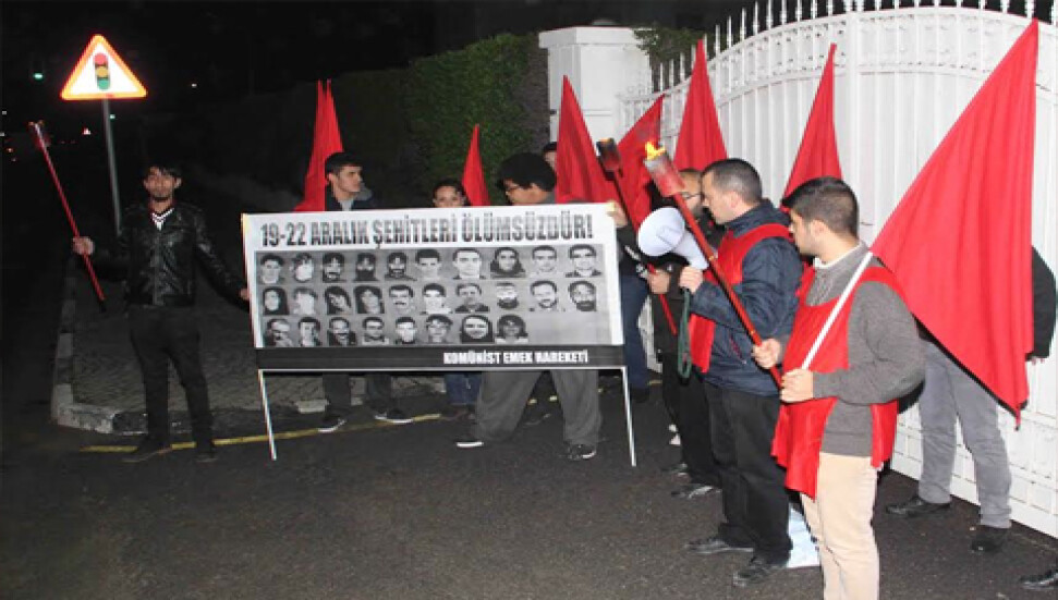 Komünist Emek Hareketi: "Kahrolsun 19 Aralık Faşizmi! F Tipi Zindanları Kapatılsın!"