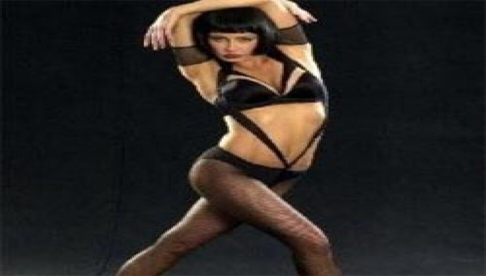 Porno yıldızı oldu