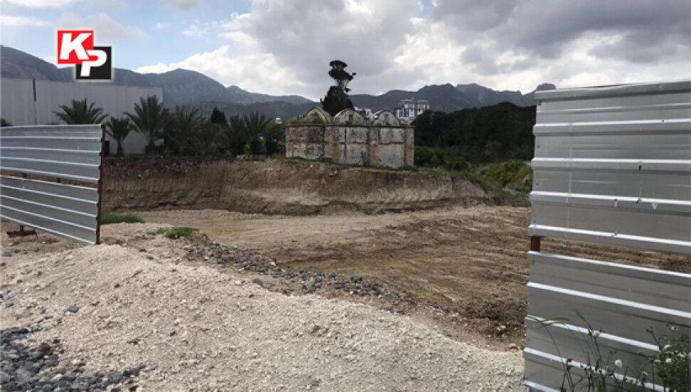 Kilise tehlikede, kemikler kayıp!