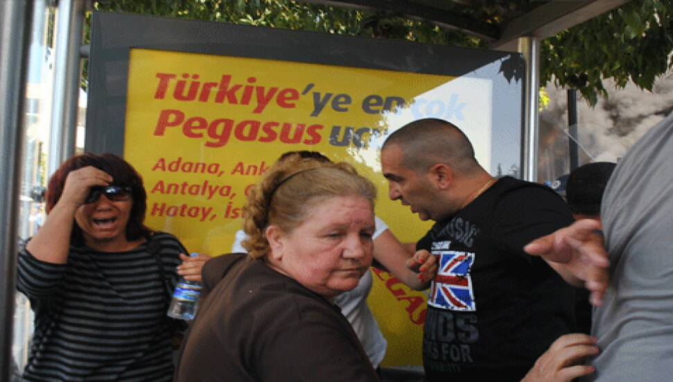 LTB çalışanı oğluna destek olan anneye polis şiddeti