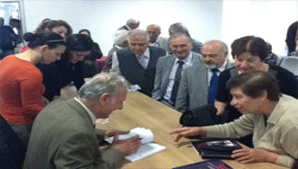 "Tatlıca’da Başlayan Okul Aşkı" isimli kitap tanıtıldı