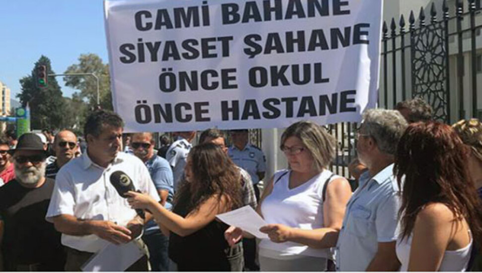 KTÖS'ten protesto: "Kuzey Kıbrıs, Türkiye'nin kontrolünde"