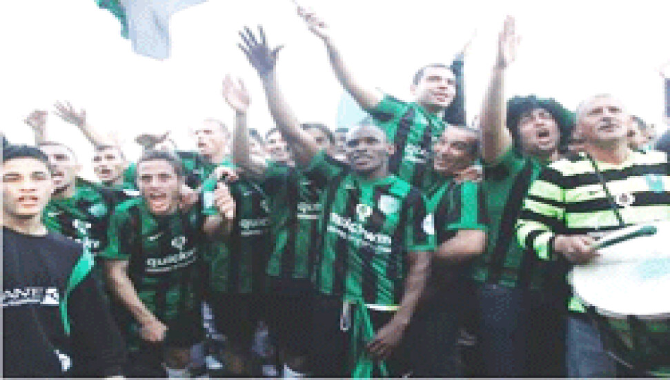 Kuzey Kıbrıs TURKCELL 1.Ligi Şampiyonu Küçük Kaymaklı oldu