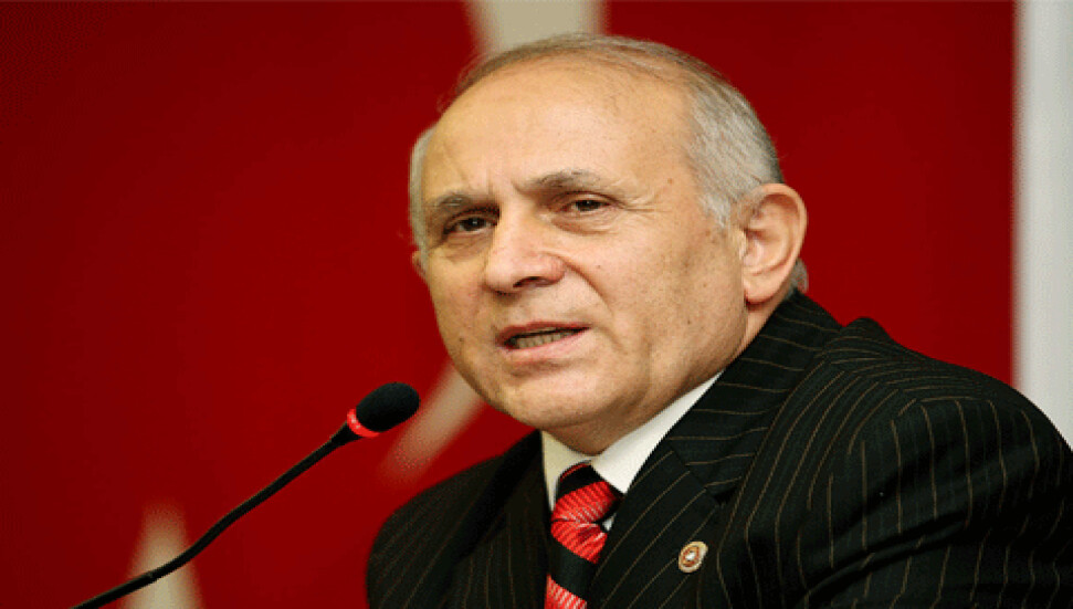 İki yanlış, bir doğru etmez!