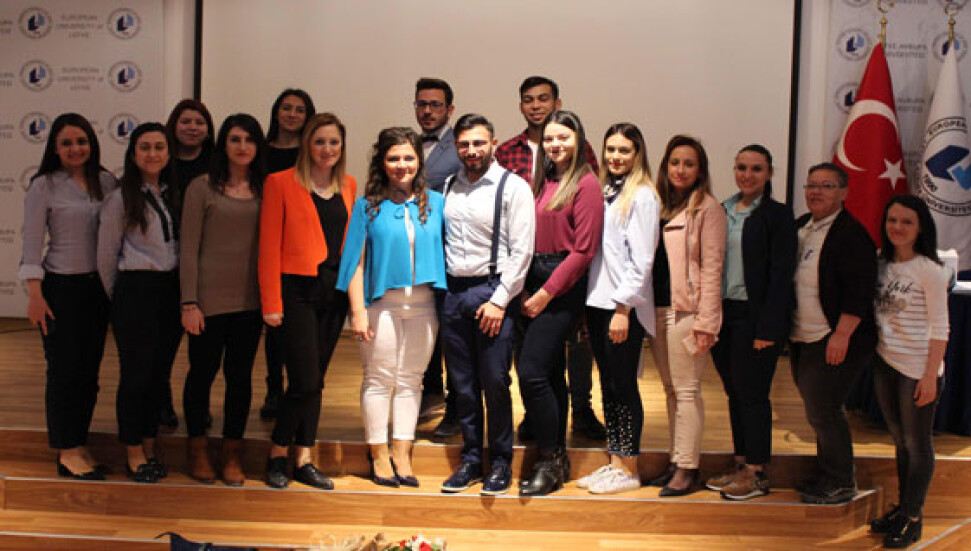 LAÜde Akciğer Kanserinde Güncel Fizyoterapi ve Rehabilitasyon Yaklaşımları ele alındı