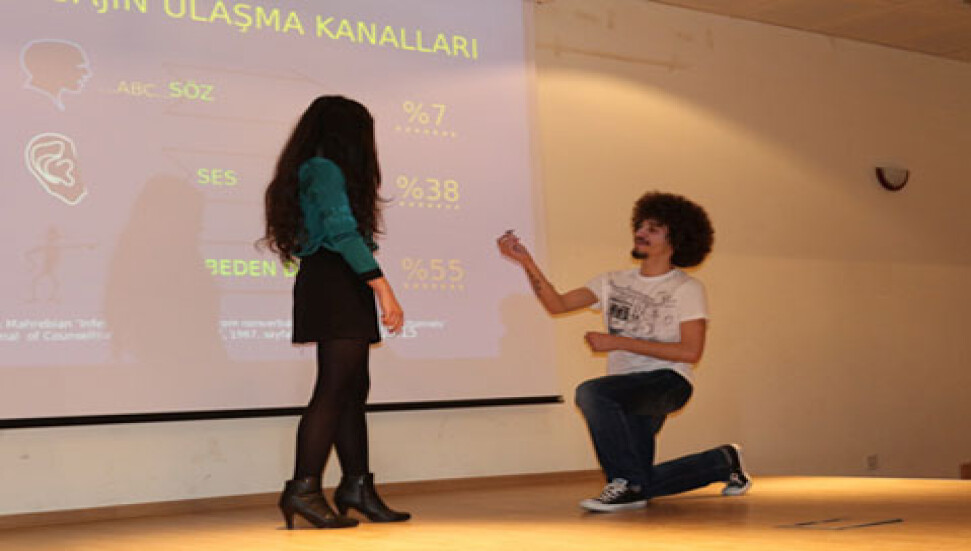 LAÜ'de "Beden Dili" konulu seminer düzenlendi