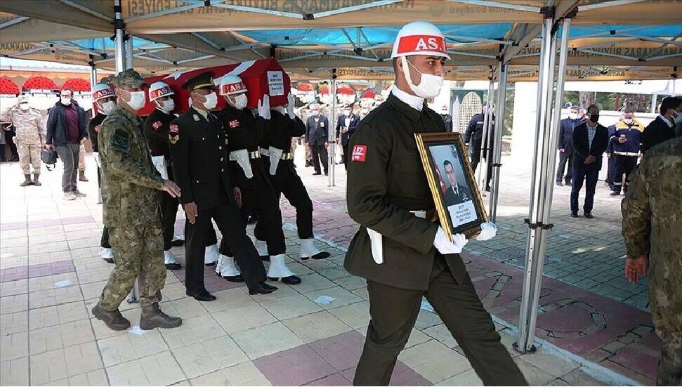 Bitlis şehitlerine veda