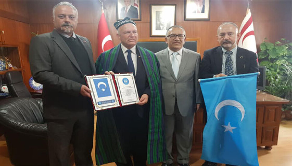 Meclis Başkan Yardımcısı Töre, Doğu Türkistan Sürgün Hükümetinden Cengiz ve heyetini kabul etti