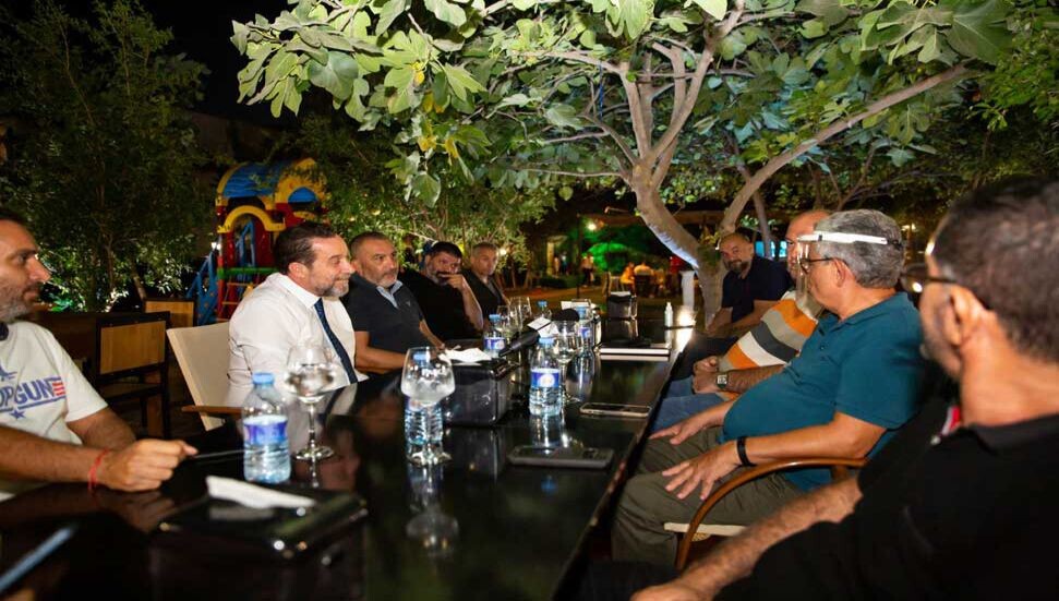 Serdar Denktaş, Motor Sporları Kulüplerinin başkanları ile bir araya geldi