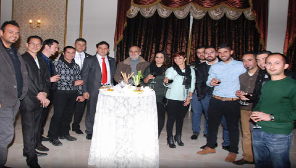 Elektrik Mühendisleri, geleneksel EMO Yeni Yıl Kokteyli'nde bir araya geldi