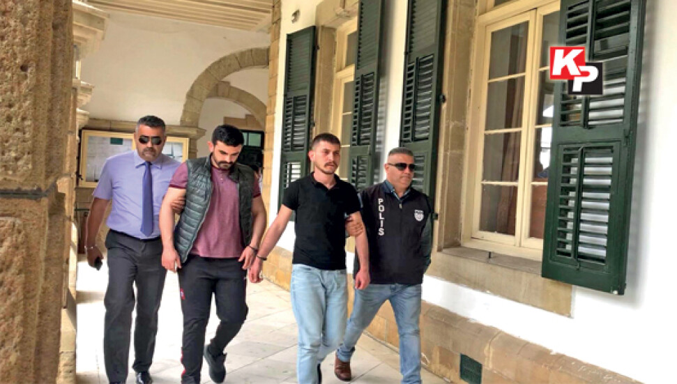 Öğrenciler arasında bıçaklı kavga: 1 kişi ağır yaralı, 5 kişi tutuklu