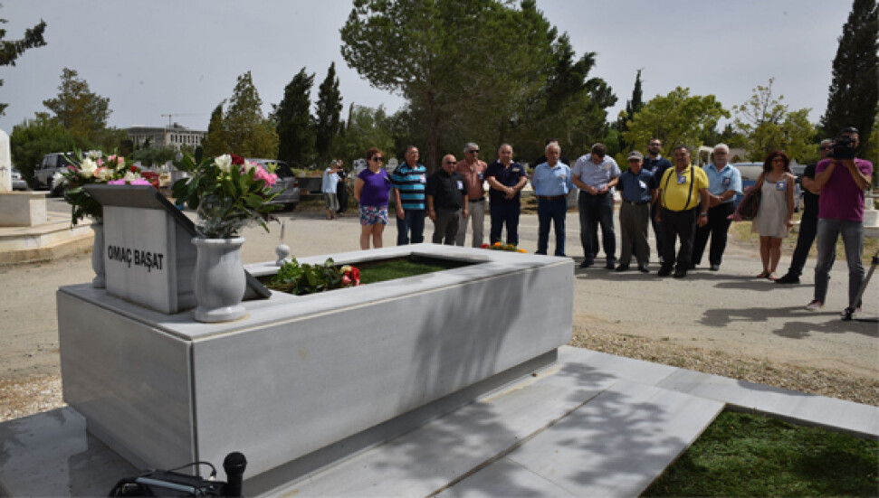 Omaç Başat kabri başında anıldı